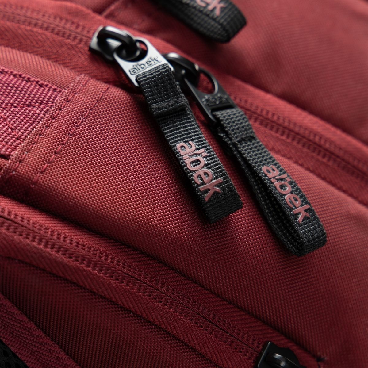 ALBEK - DUDLEY BACKPACK - BURGUNDY