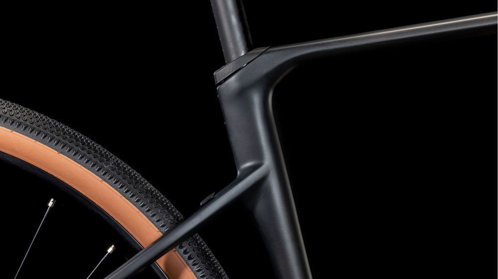 Cube Nuroad C:62 One carbon'n'glossy
