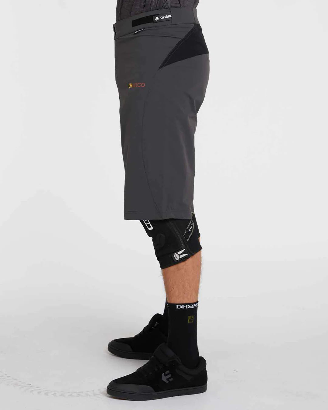 DHaRCO Mens Gravity Short