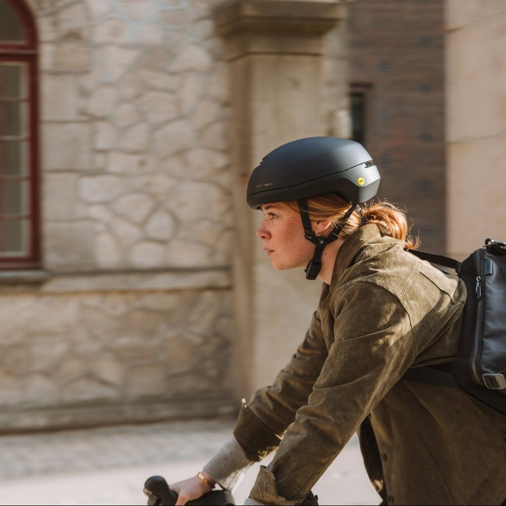 COMMUTER MIPS HELMET - BRONCO WHITE