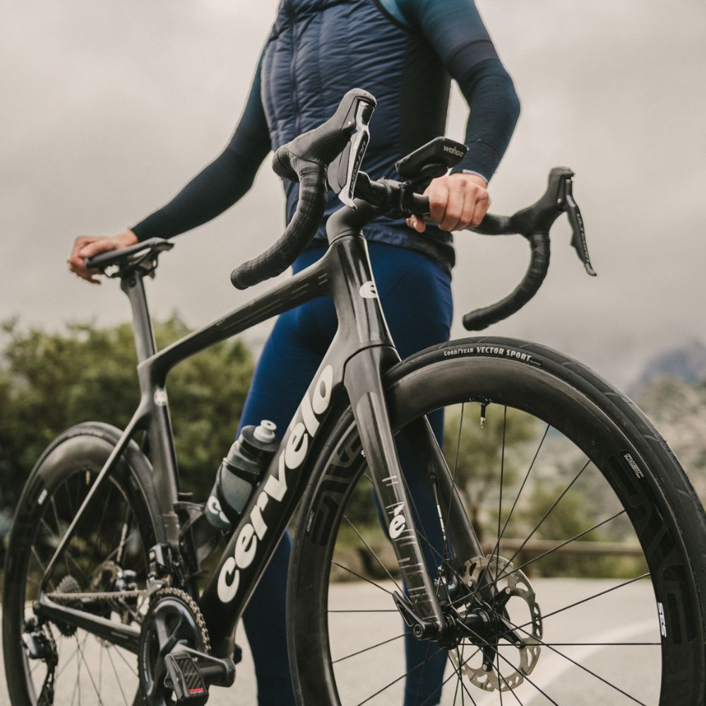 GOODYEAR ROAD TYRE - VECTOR SPORT TUBE TYPE