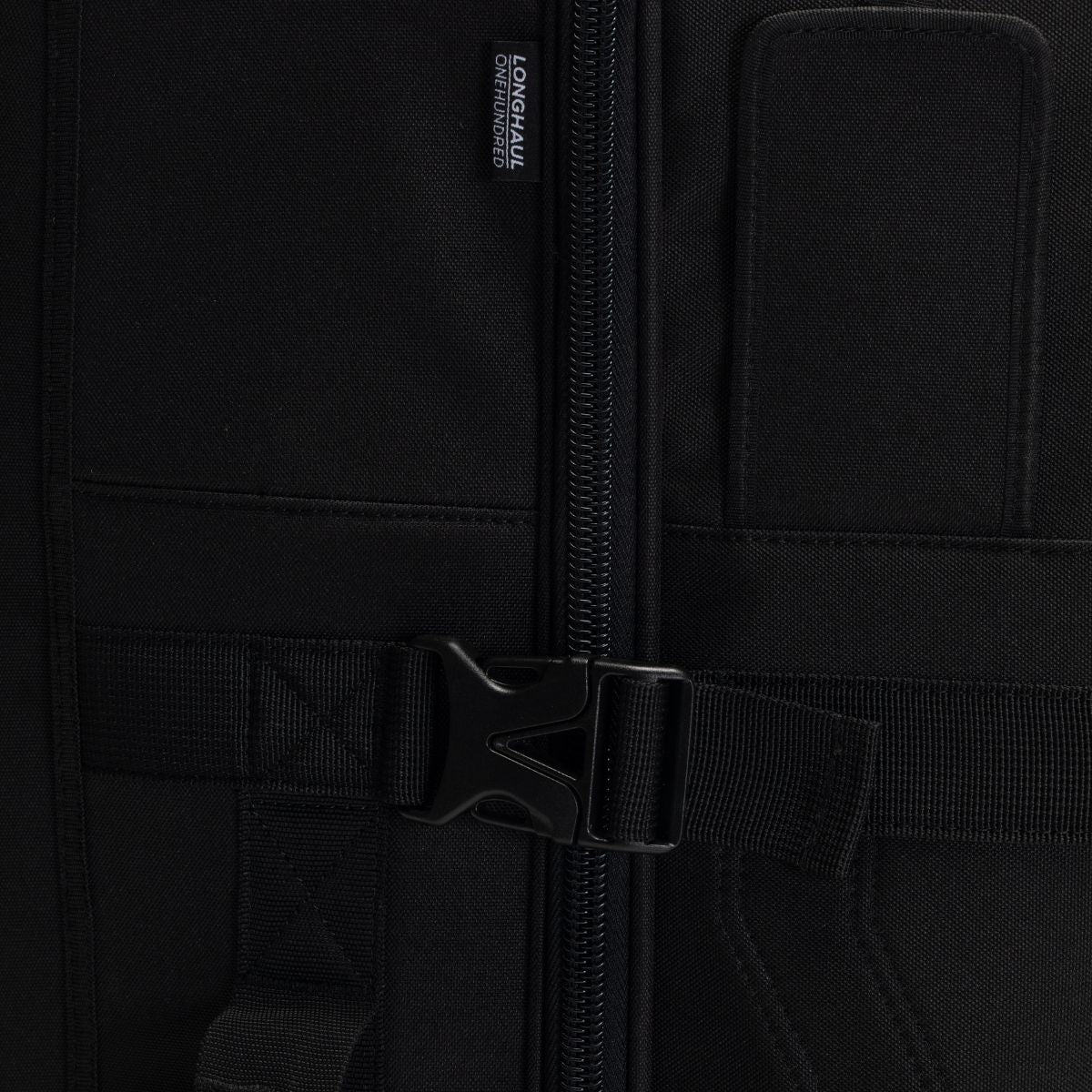ALBEK - LONG HAUL (CHECKED) BAG - COVERT BLACK