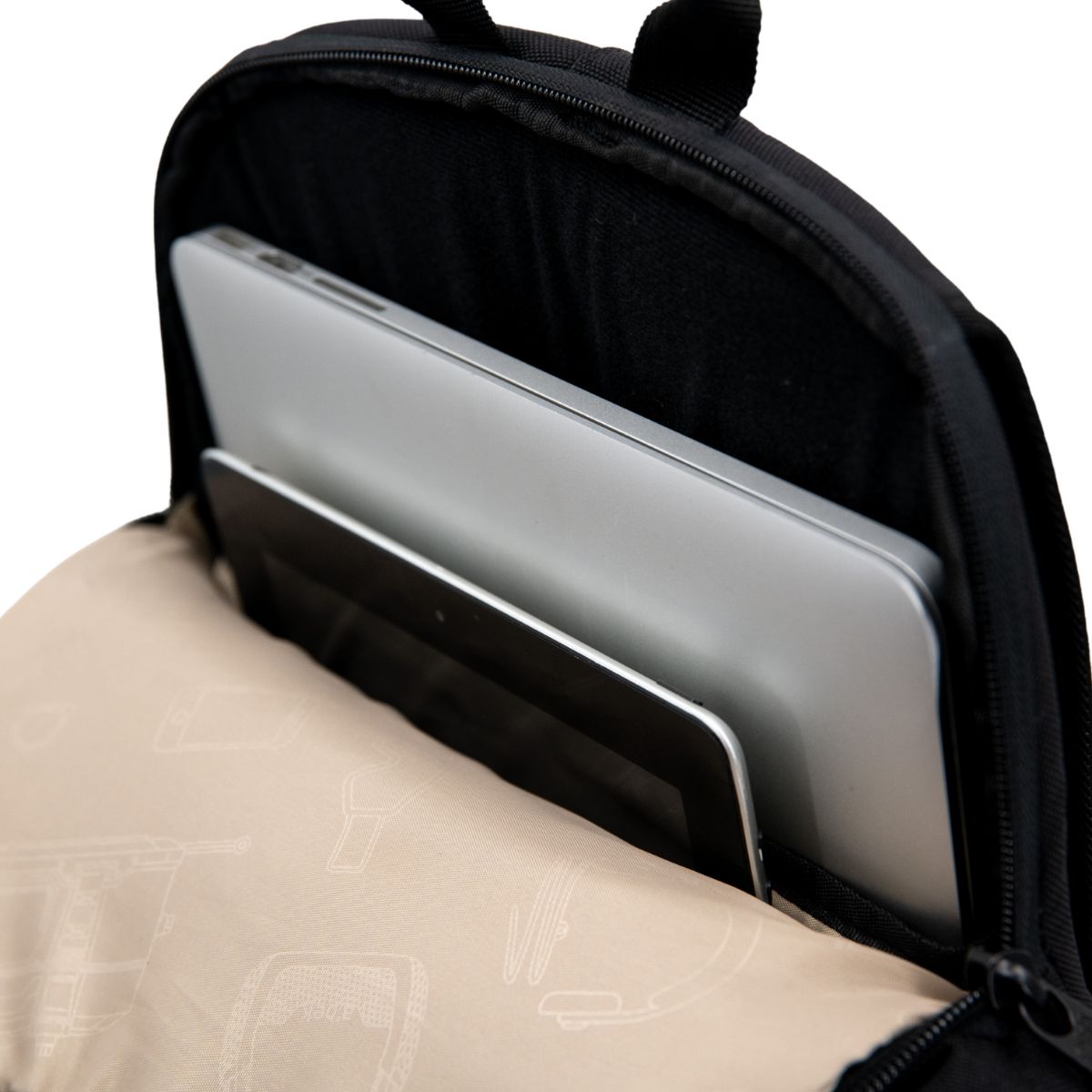 ALBEK - DUDLEY BACKPACK - COVERT BLACK