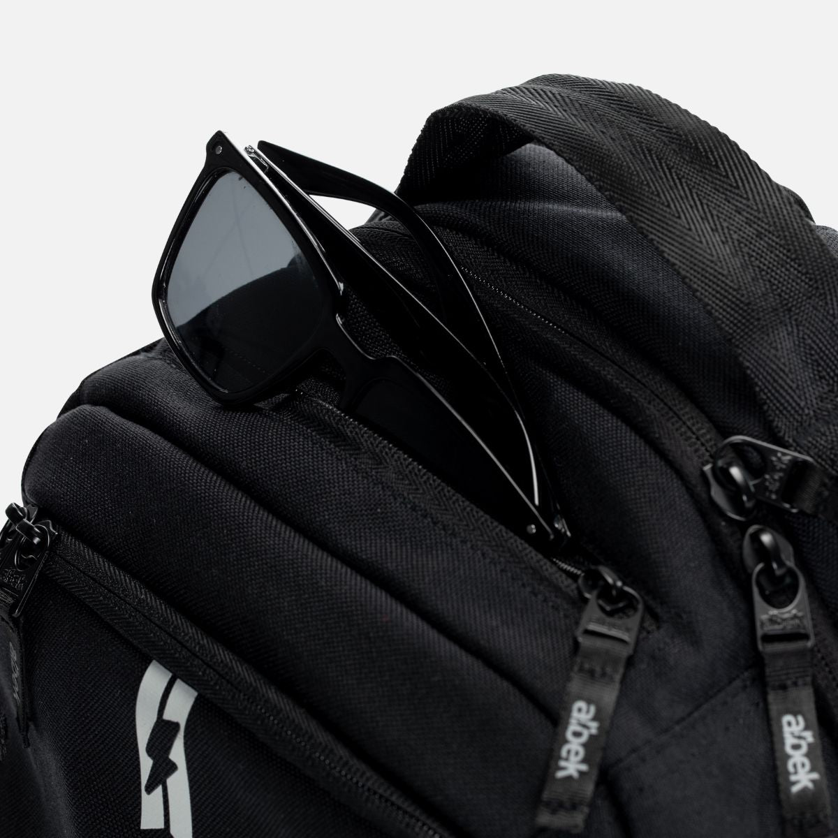 ALBEK - DUDLEY BACKPACK - COVERT BLACK