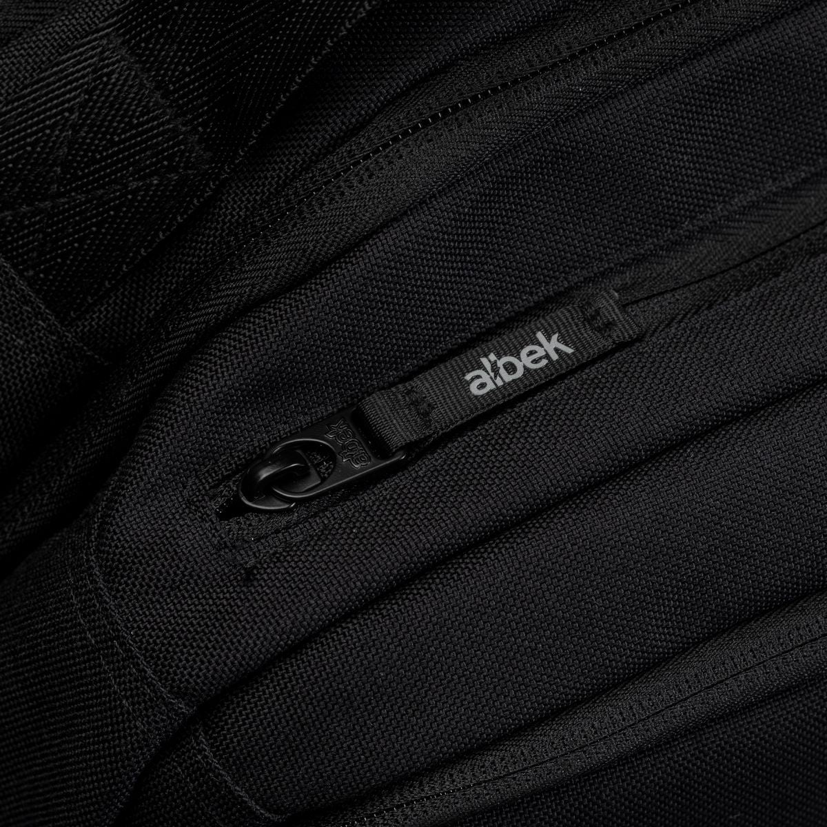 ALBEK - DUDLEY BACKPACK - COVERT BLACK