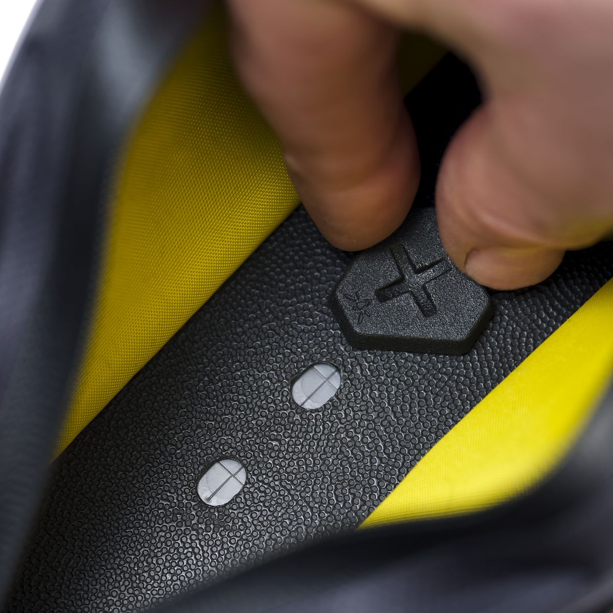 APIDURA - EXPEDITION 2.0 BOLT-ON TOP TUBE BAG