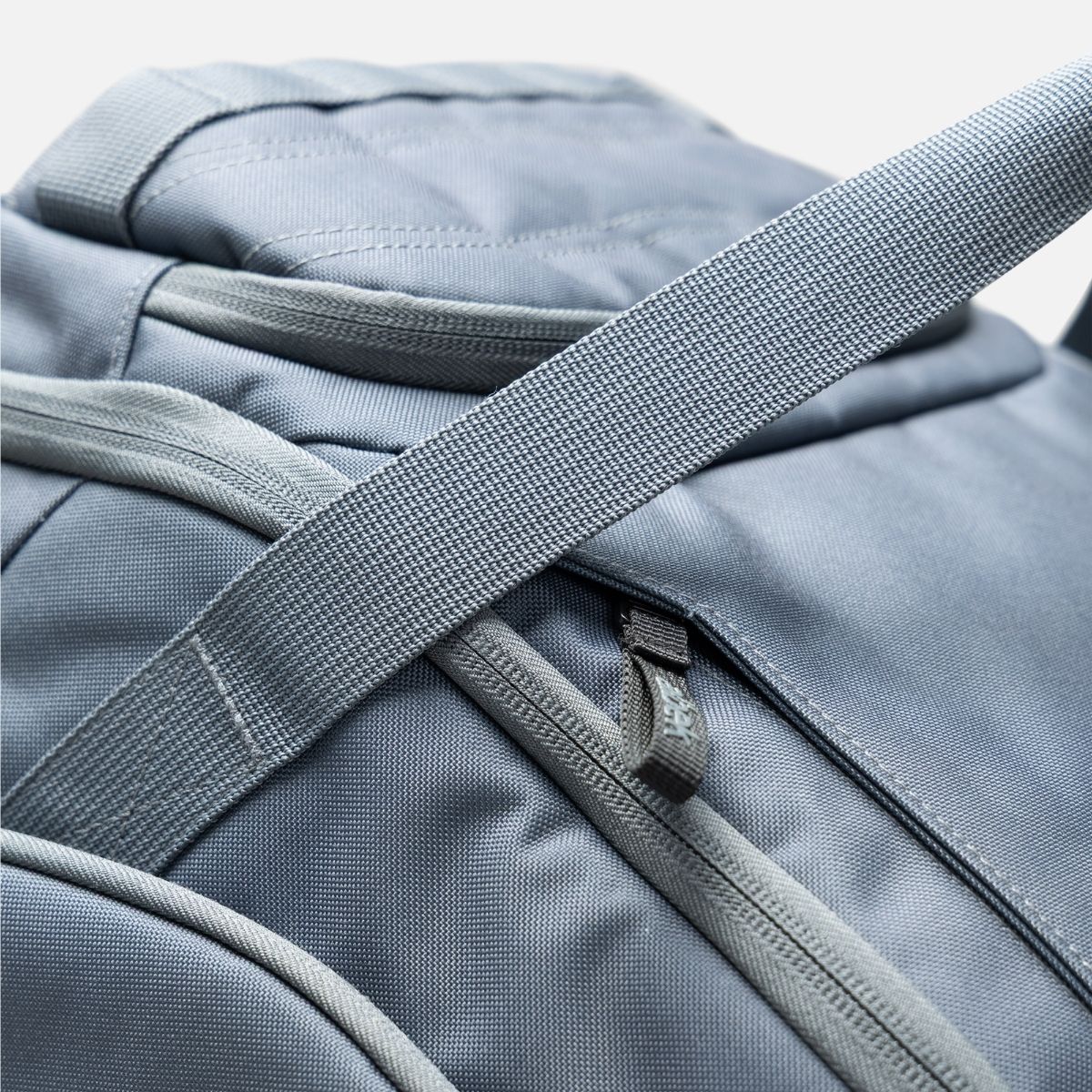 ALBEK - SKYTRAIL DUFFEL BAG - STEEL GREY