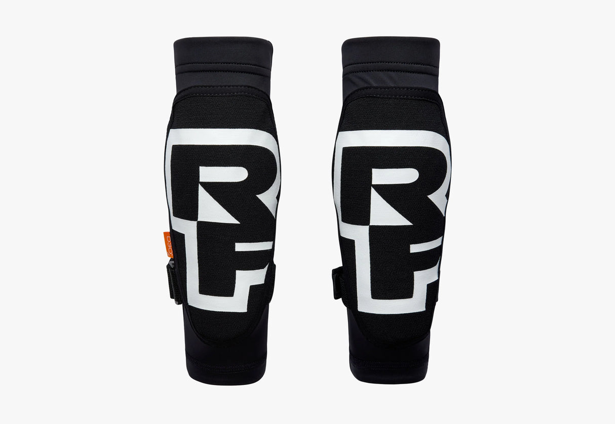 Race Face Sendy Trail Knee Stealth Small